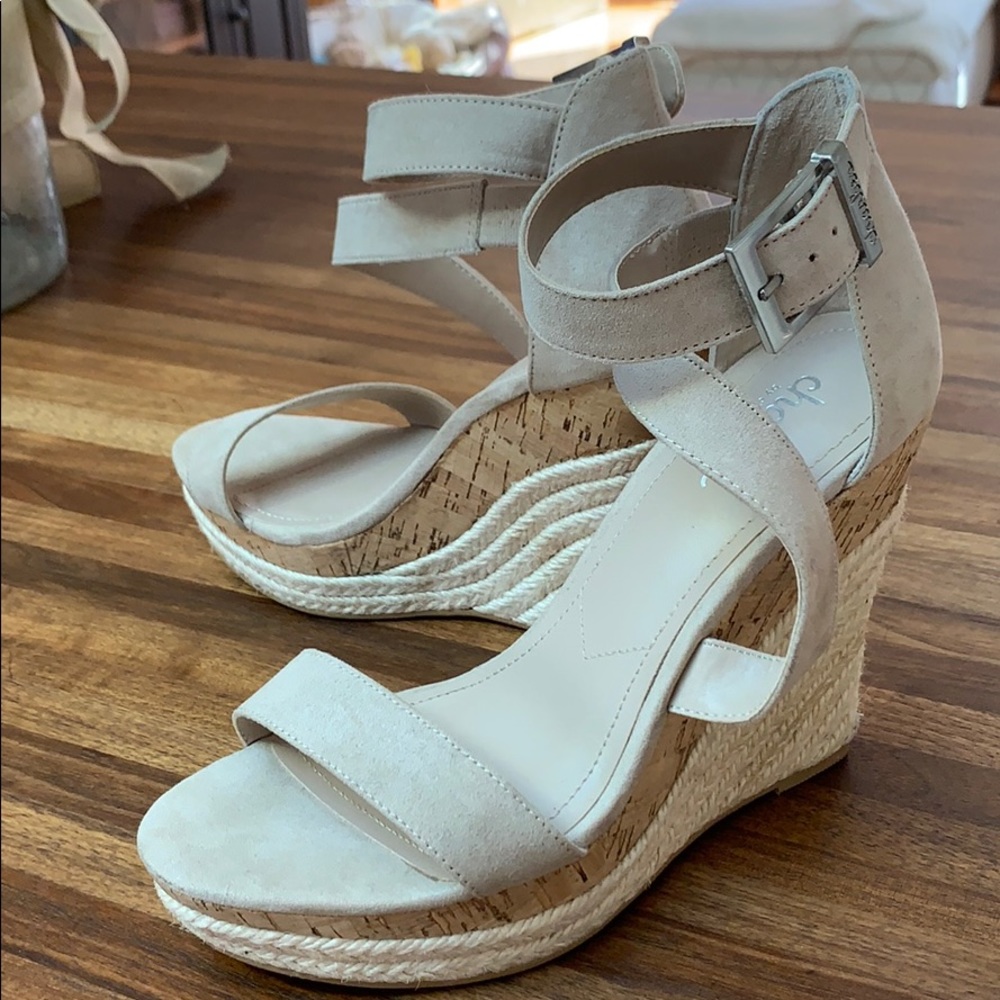 Wedge sandals